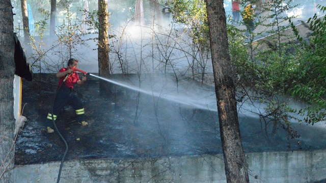 Diyarbakır’daki yangın korkuttu