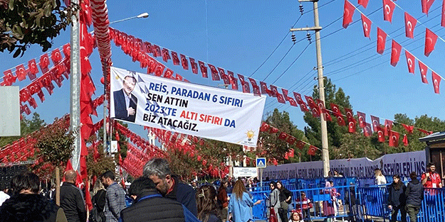 Diyarbakır’dan 6’lı masaya fena göndermeler