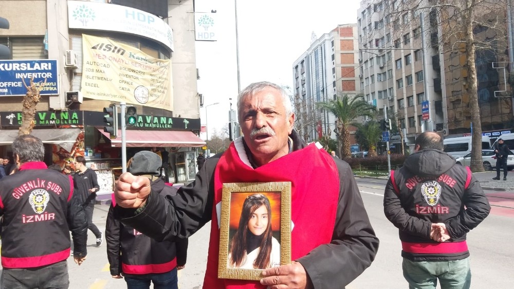 Diyarbakır’dan sonra evlat nöbetini İzmir’de sürdürüyor 