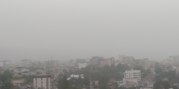 Bir ilimizi etkisi altına aldı! Vatandaşlara 'dışarı çıkmayın' uyarısı