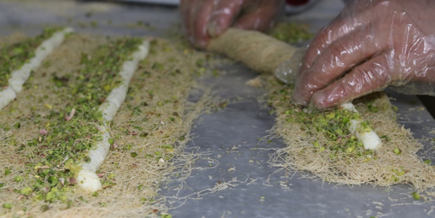 Diyarbakır'ın tescilli burma kadayıfı bayramda da lezzet katacak