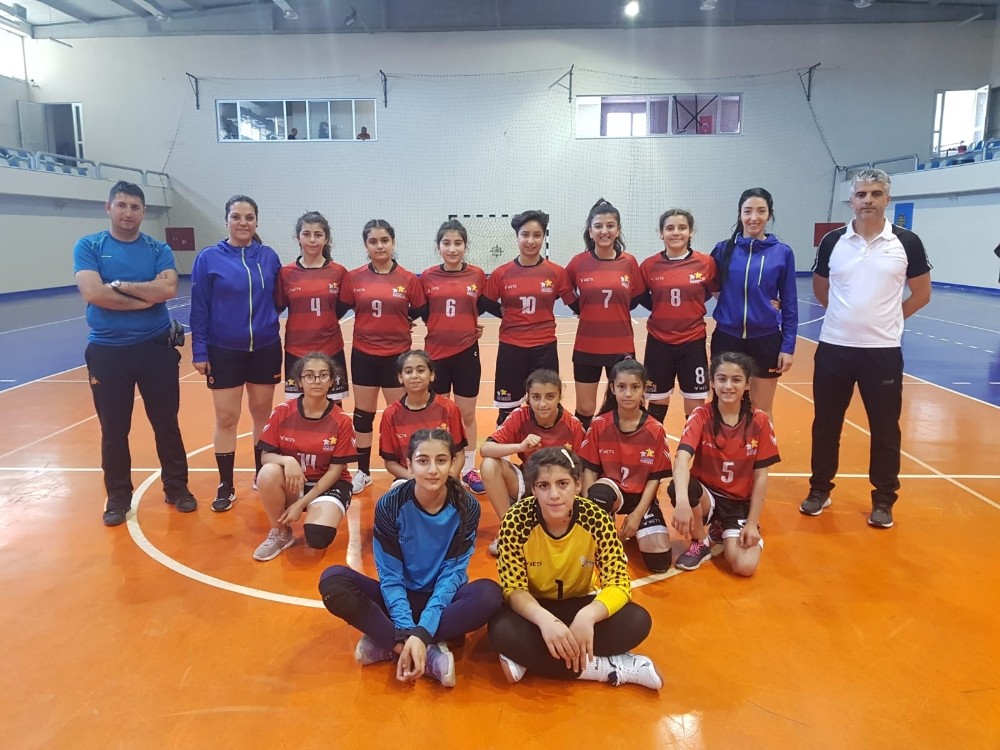 Diyarbakırlı hentbolcular umut verdi 