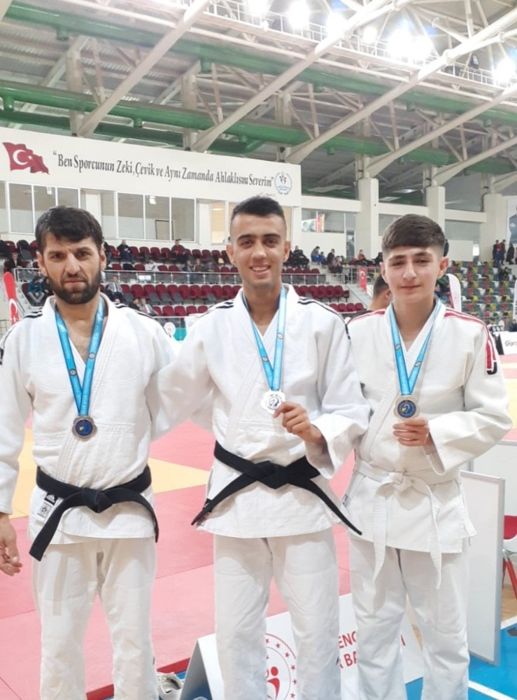 Diyarbakırlı judoculardan üç madalya 