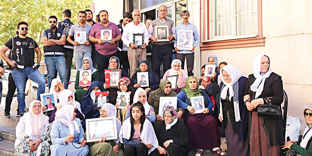 Diyarbakırlı kanaat önderleri Akit’e konuştu: HDP Kürt’e de Türk’e de düşman