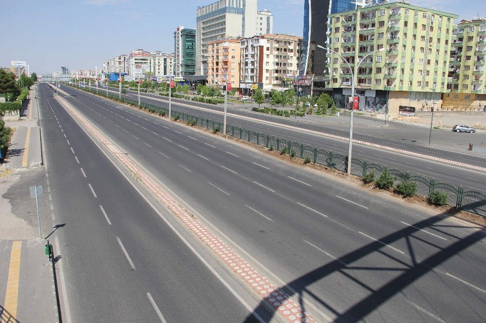 Diyarbakırlılar LGS için uygulanan sokağa çıkma kısıtlamasına uydu 