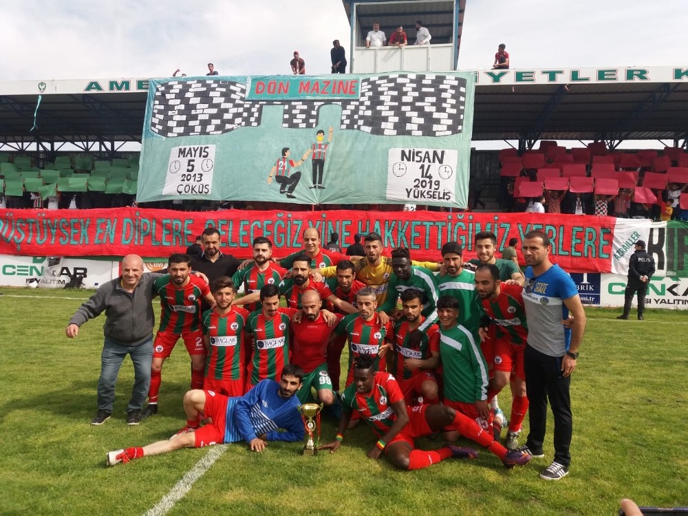 Diyarbakırspor 1. Amatör Lig’de şampiyon oldu 