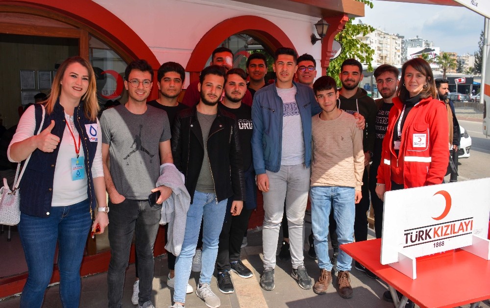 Dizi oyuncularından kök hücre bağışı 