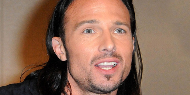 Dizi oyuncusu ev arkadaşını öldürdü