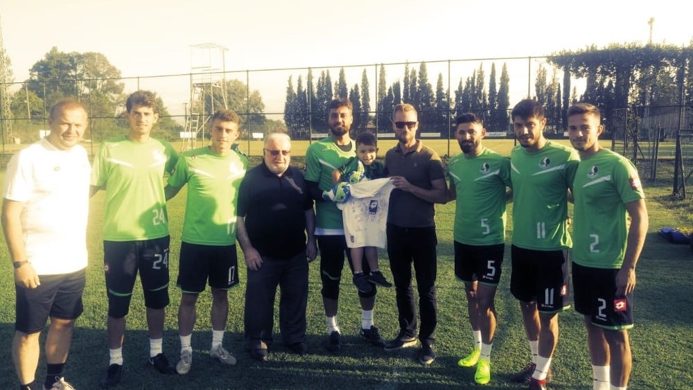 DMD hastası minik Mustafa’nın Sakaryasporlu futbolcular ile tanışma hayali gerçek oldu 