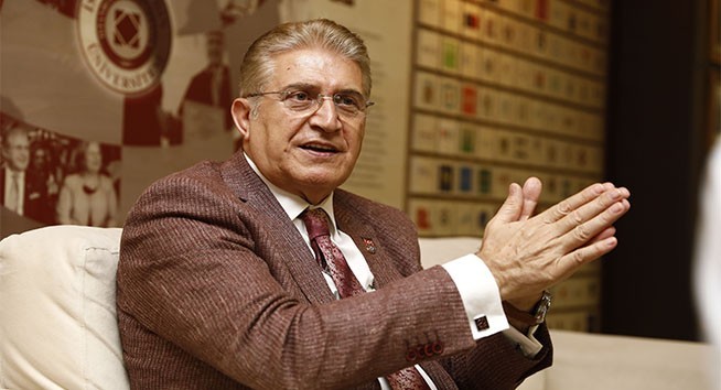 Doç. Dr. Mustafa Aydın: “AVM’lerin açılması olumlu ama başka desteklere de ihtiyaç var” 