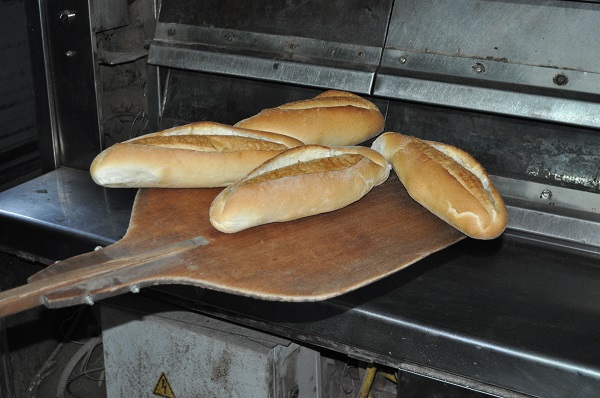 Doğa dostu fırıncıdan ilginç kampanya! Bu fırında ekmek 7 değil 5 lira