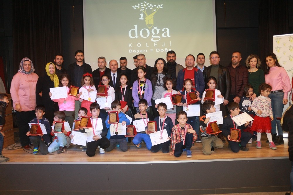 Doğa Kolejinde küçükler satranç il birinciliği turnuvası düzenlendi 