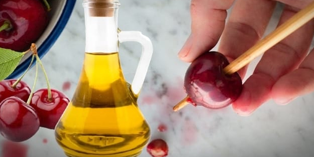 Doğal vişne suyu yağı kadar değerli! Faydaları nelerdir? Cilde ve saça nasıl kullanılır? Duyunca bunu yapacaksınız
