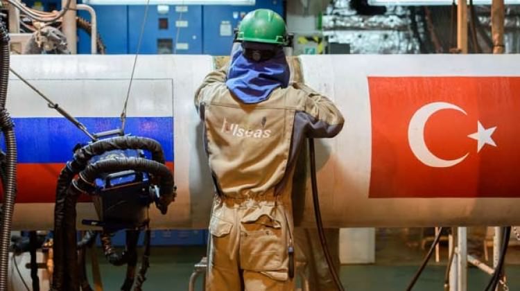 Doğalgaz alım terminalinin inşaatına başlandı