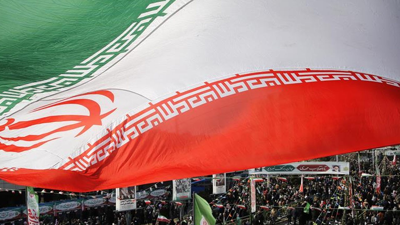 Doğalgaz ve petrol rezervlerine sahip İran, 2025'te en büyük krizine yaklaşıyor