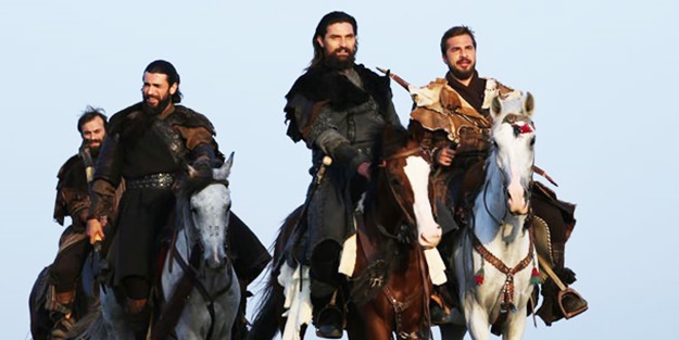 'Doğan Alp' Cavit Çetin Güner Diriliş Ertuğrul'dan ayrıldı, Düzyatan o fotoğrafı paylaştı!