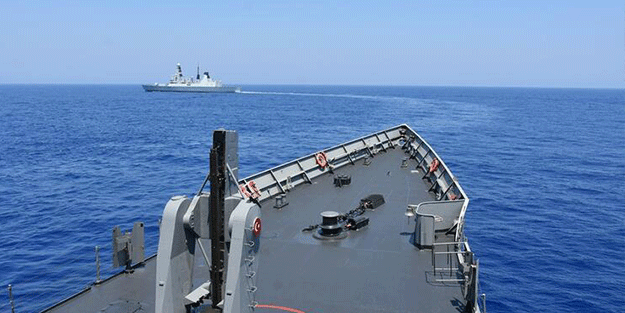 Doğu Akdeniz gerginliğinden sonra Türk-Yunan gemilerinden ortak tatbikat