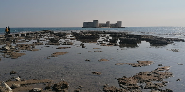 Doğu Akdeniz'de deniz böyle çekildi!