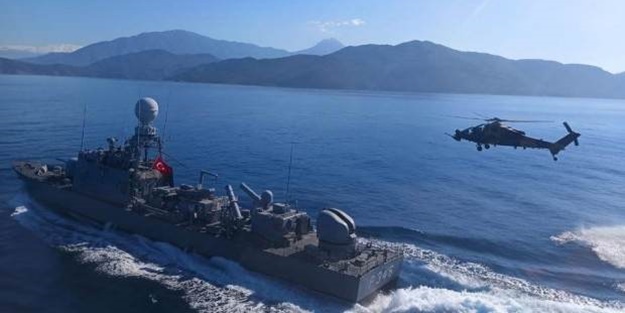 Doğu Akdeniz'de dikkat çeken görüntü! ATAK helikopteri de katıldı