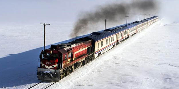 Doğu Ekspresi turizmcilerin yüzünü güldürdü