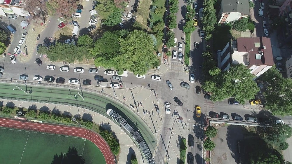 Doğu Kışla pazar alanı trafiğine yeni uygulama 