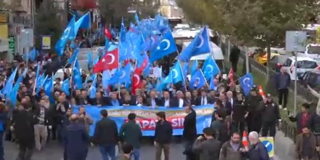 Doğu Türkistan için protesto gerçekleştirildi: Çin'in Nazi kampları kapatılsın!