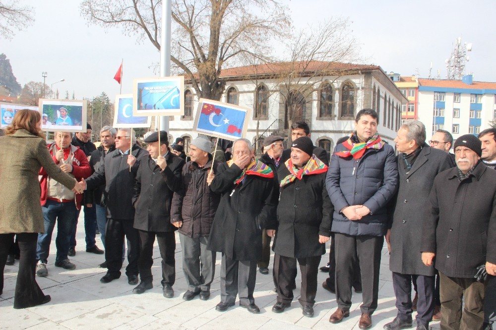 Doğu Türkistan için “Tek Yürek” mitingi 
