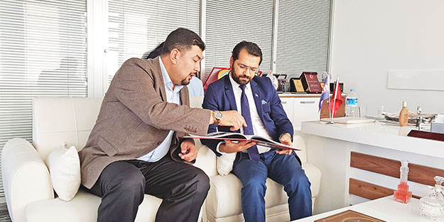 Doğu Türkistan’da bıçak kemiğe dayandı