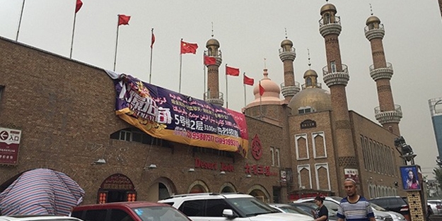 Doğu Türkistan'daki o yasak görüntülendi!