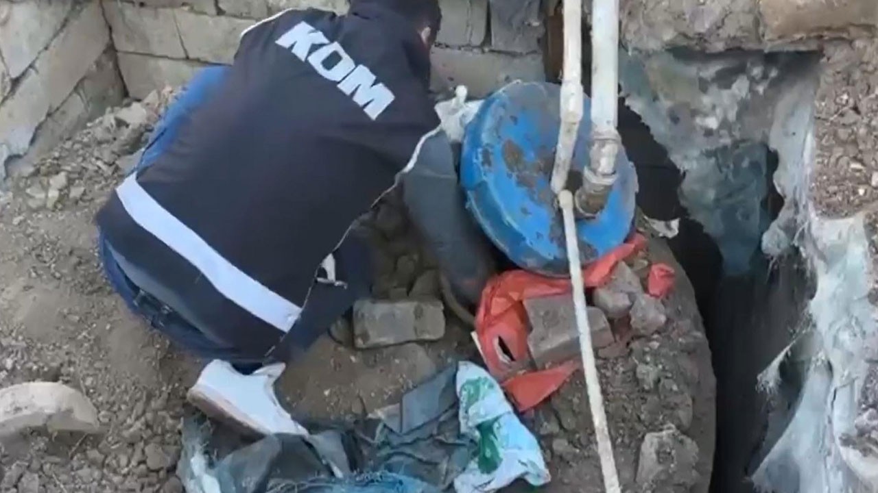 Doğubayazıt’ta film gibi operasyon! Lavaboya bağladıkları düzenek ele verdi