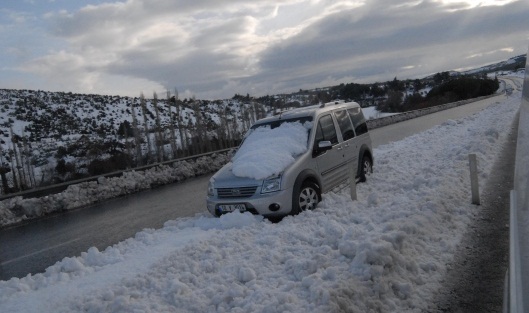 Doğu'da 600 köye ulaşım kapandı