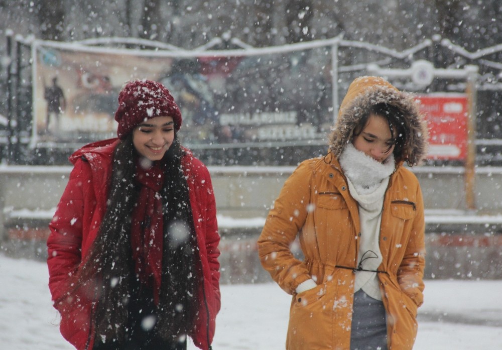 Doğu’da aralıklı kar yağışı etkili olacak 