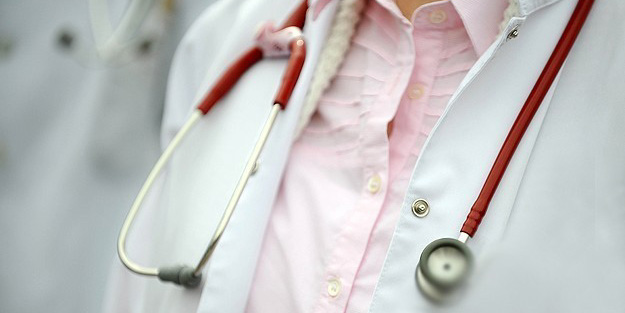 Doğu'da 5 bin hekime 'çakılı kadro' verilecek