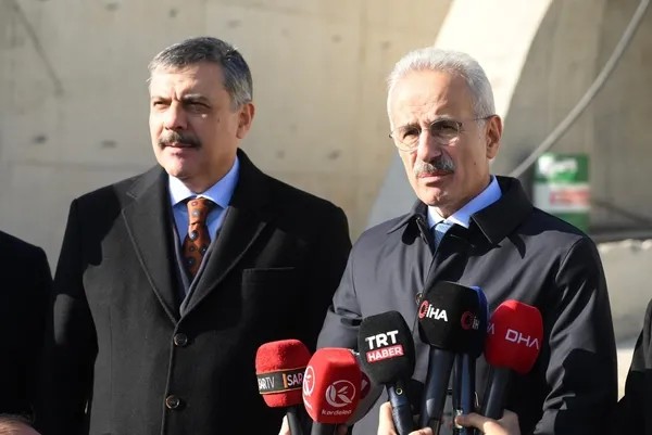 Doğu’da dev bağlantı adım adım tamamlanıyor! Bakan tarih verdi, gözler artık o güne çevrildi!