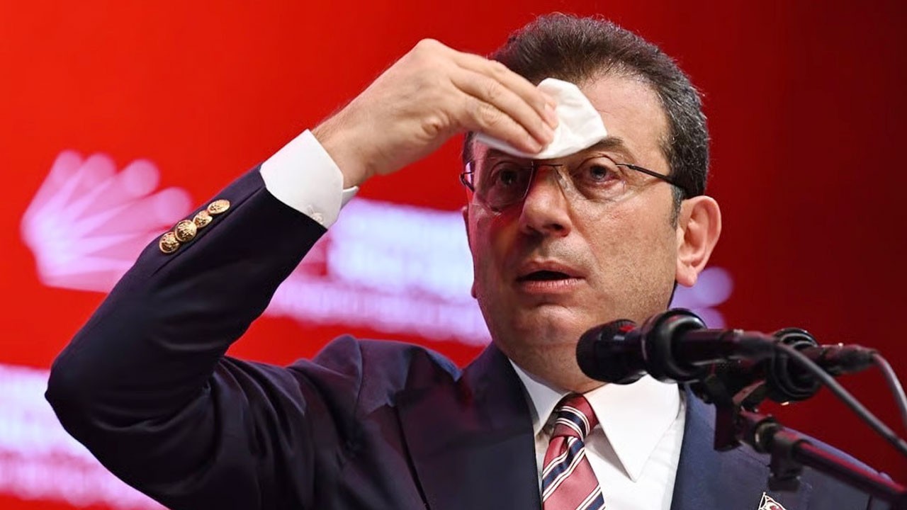 ‘Doğum belgeme de dava açın’ diye alay ediyordu: Ekrem’in doğum tarihi de sahte çıktı