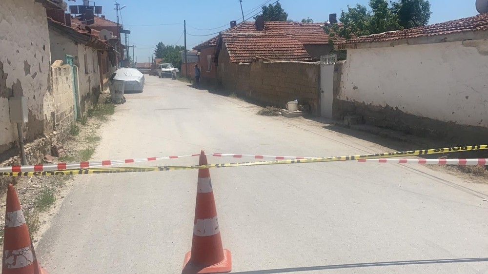 Doğum günü kutlaması sonucu sokak karantinaya alındı 