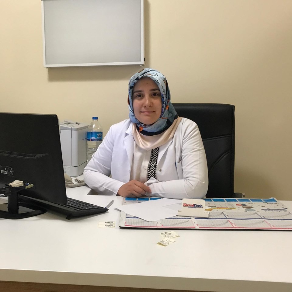 Doğum iznini yarıda kesip görevine başladı, büyük takdir topladı 