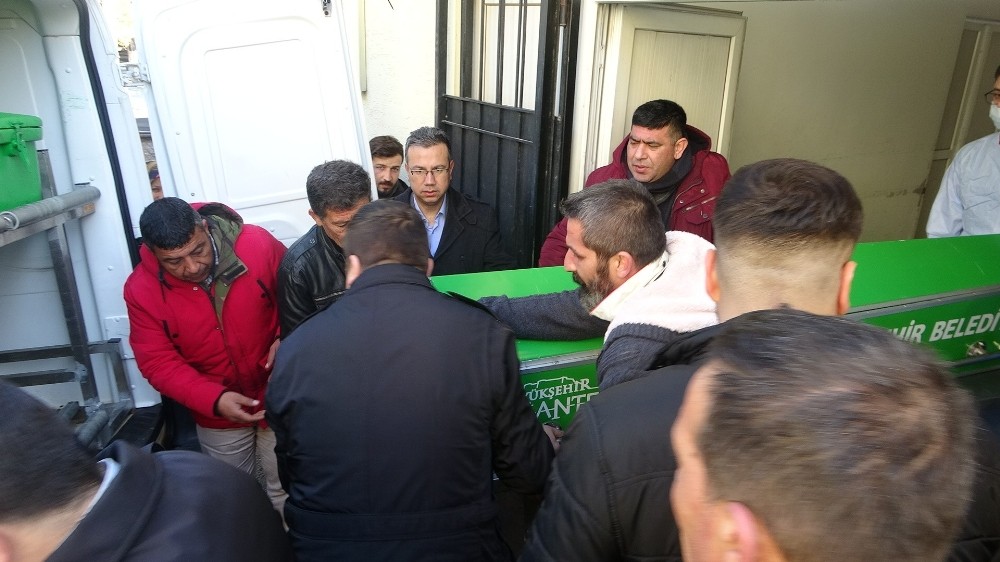 Doğumdan sonra ölen kadın için ihmal iddiası 