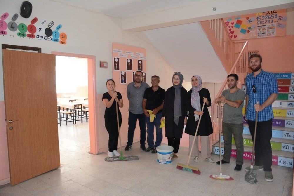 Doğunun fedakar öğretmenleri okullarını eğitim-öğretime hazırlıyor 
