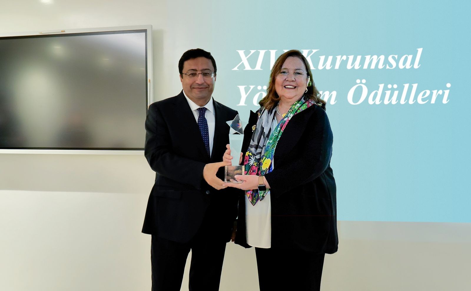 Doğuş Otomotiv’e Kurumsal Yönetim Ödülü!