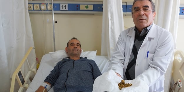 Doktor da şaşırdı! Karın ağrısıyla gitti, vücudundan...