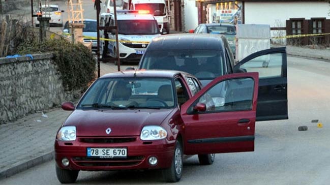 Doktor, yanında çalışan kadının kocası tarafından öldürüldü