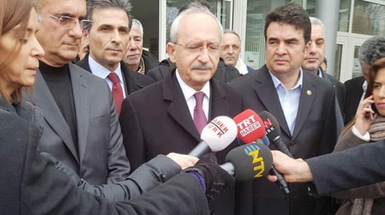 Doktorlar Kemal Kılıçdaroğlu'nu Baykal ile görüştürmedi