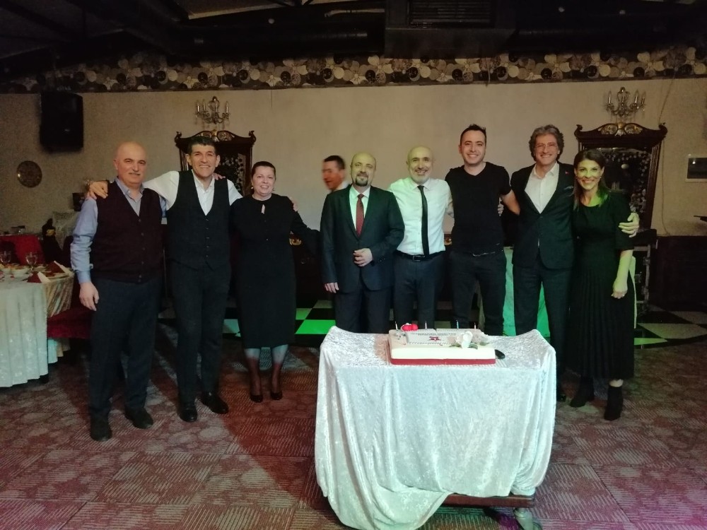 Doktorlar Tıp Bayramı gecesinde eğlendi 