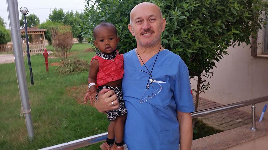 Doktorlarımız hastaların dilinde dua oldu: Sağlığım için dua ettim. Rabb'im karşıma Türkleri çıkardı