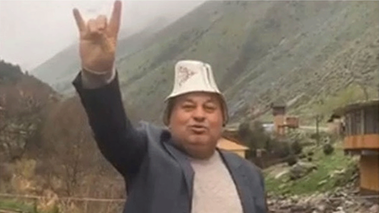 Rüzgar gülü Cemal şimdi yandı!