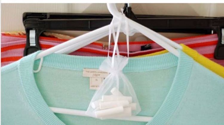 Dolabınıza bir kese tebeşir koyarsanız...