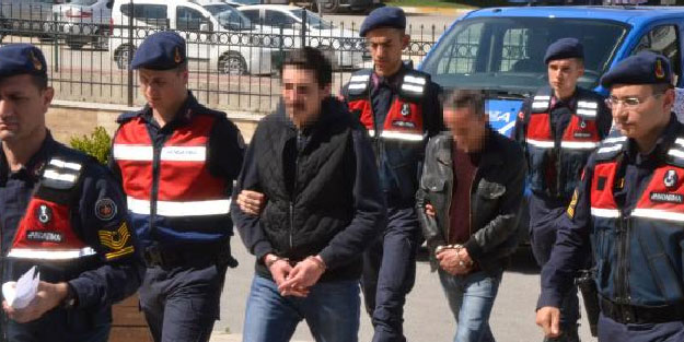 Dolandırıcılık çetesi çökertildi, çete lideri ATM'den parayı çekerken yakalandı