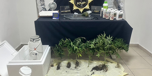 Dolap içinde özel düzenekle uyuşturucu imalatı yapan şahıs yakalandı