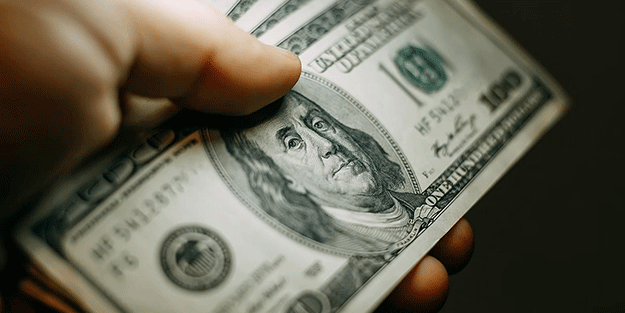 Dolar 11 liraya düştüğünde durulmuştu! Kur fırlayınca yeniden akın etmeye başladılar
